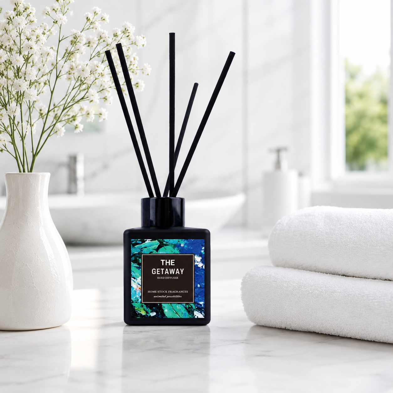 The Getaway Blue Art Reed Diffuser Set