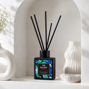 The Getaway Blue Art Reed Diffuser Set
