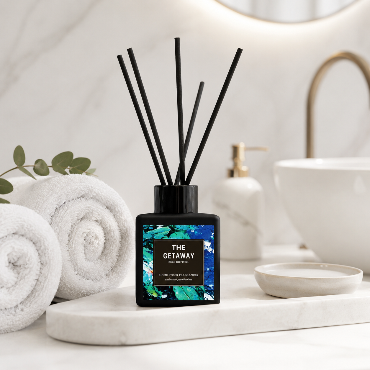 The Getaway Blue Art Reed Diffuser Set